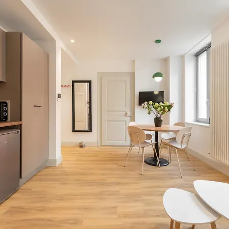 Chez Edith - Neuf - De Gamme - Tram - Proche Centre-ville - Confort Apartamento *